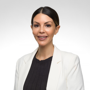 Bild på Skolfastigheters HR-generalist Nadia Olsson